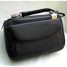 4-Pipe Bag, Black Leather ; Strap; Zip closure   71-J4531